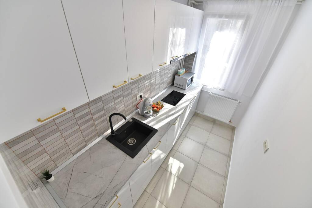 Luxury Studio / M Romancierilor Bucharest Luaran gambar